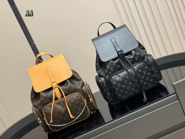 好物推荐 高颜值双肩包 lv Discovery lv最好看的双肩包出差旅行必备 休闲商务都可驾驭 容量超大超能装大热门款 个人认为这是一款最合适男士的包包 超