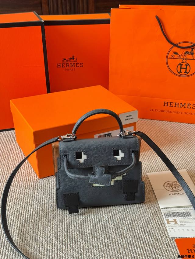 头层牛皮 hermes Kelly 25年新款 千玺娃娃包Kellydo 最近娱乐圈出镜率最高的一款包包 H家永恒的经典. 凯莉包好随意搭配 不管怎么穿 随便一
