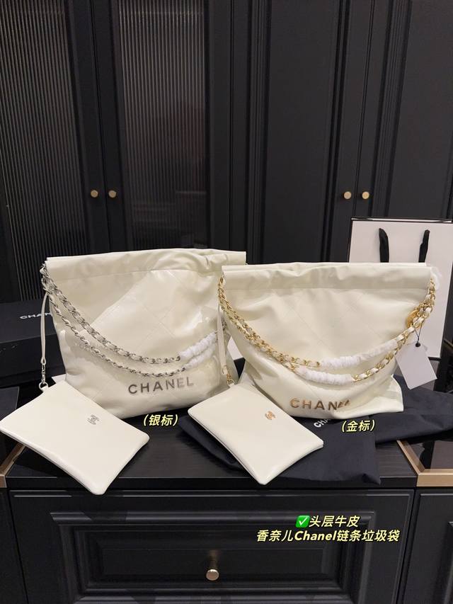 顶级原单牛皮 配折叠盒尺寸34.34 香奈儿Chanel链条垃圾袋 颜值真的好高 而且皮质质感超赞 这个大包 很能装 出门旅游 不仅装的下Ipad还能再装小孩的