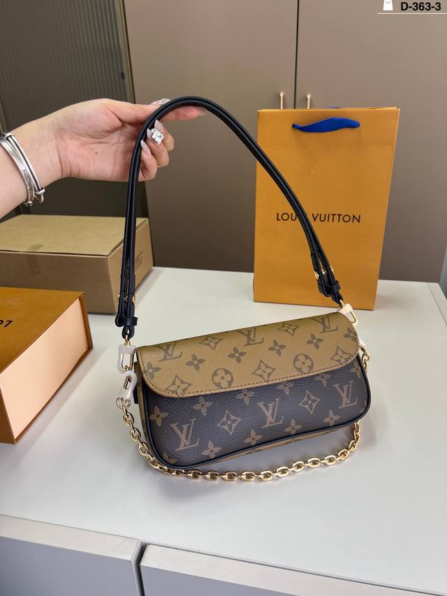 芯片版本 lv 腋下新晋爆款Ivy Woc 双链条设计的麻将包 可斜挎可单肩可手提 d-363-3尺寸22 14折叠盒飞机盒