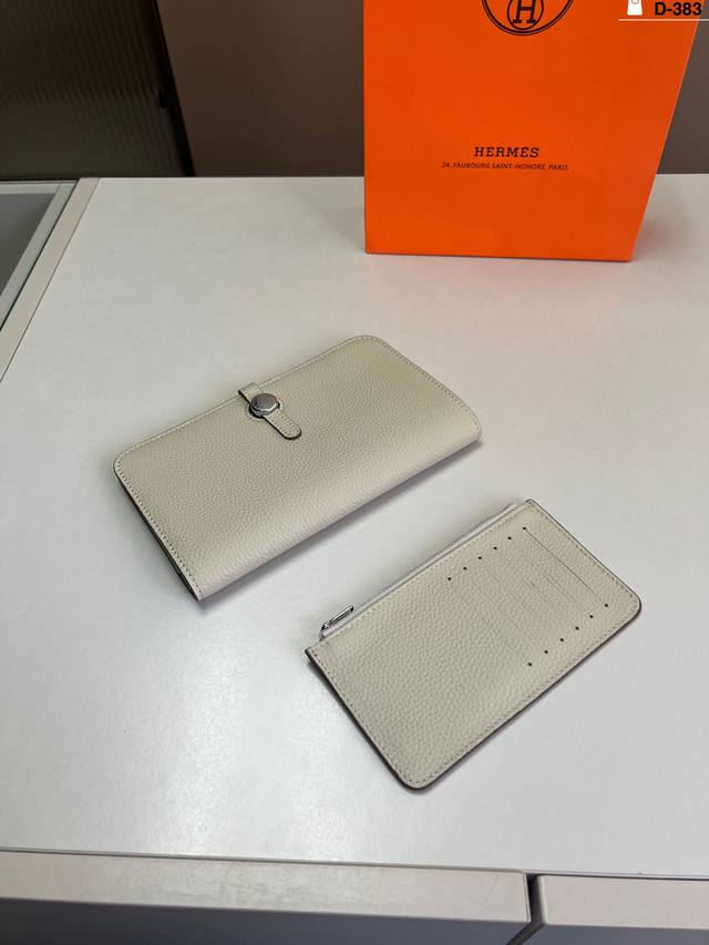 大 牛皮 爱马仕最新款钱包卡包 手感无敌哦 d-383尺寸10 8 14 10 19 10 20 12配盒 大 牛皮 爱马仕最新款钱包卡包 手感无敌哦 d-383尺寸10 8 14 10 19 10 20 12配盒