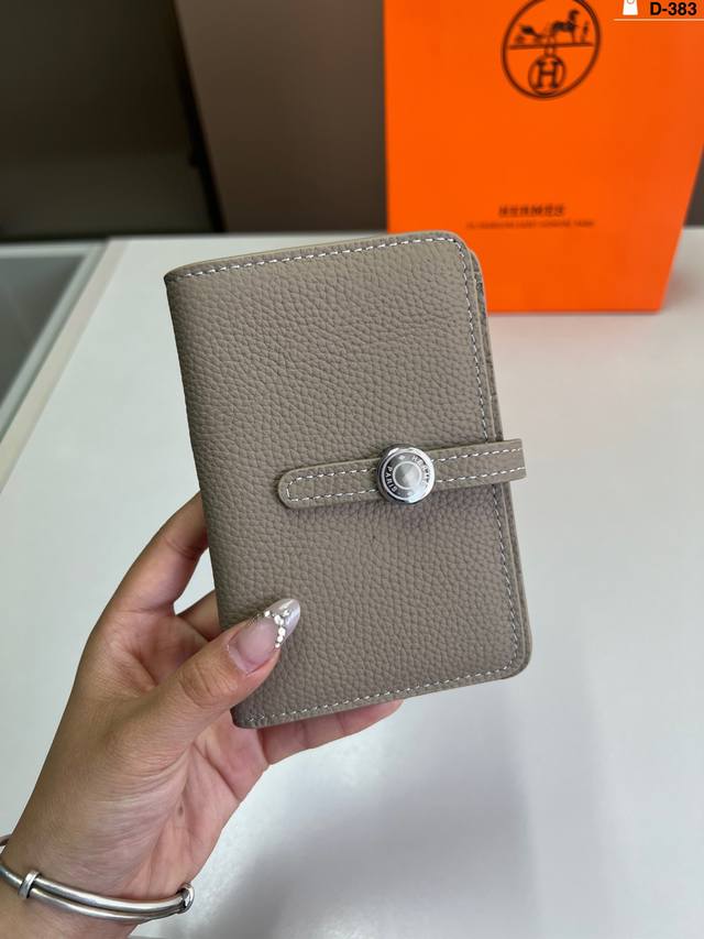小 牛皮 爱马仕最新款钱包卡包 手感无敌哦 d-383尺寸10 8 14 10 19 10 20 12配盒