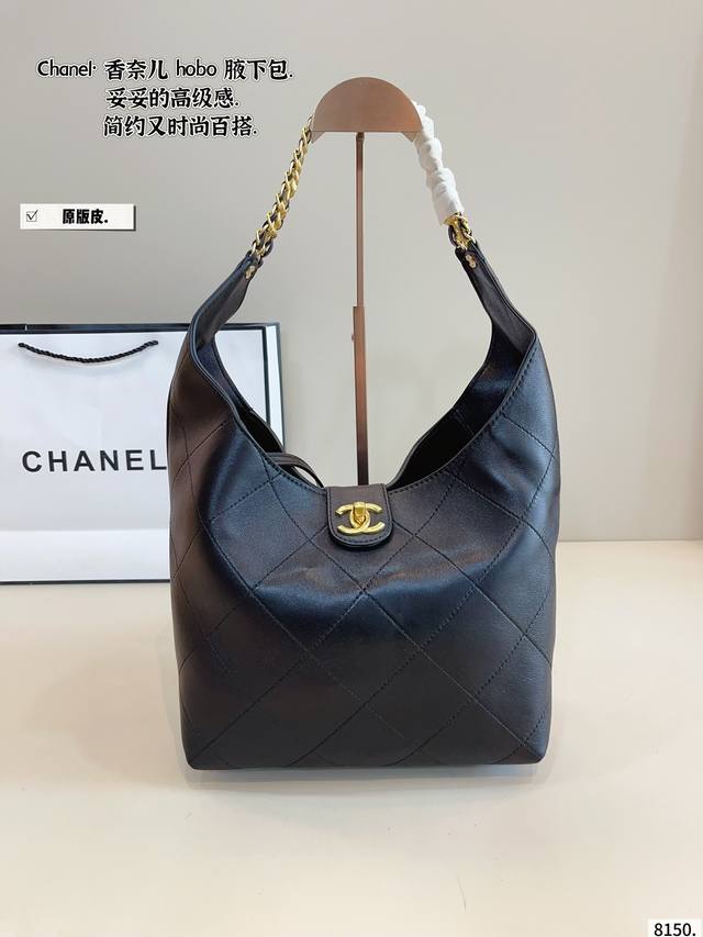 纯皮. Chanel 香奈儿新款流浪包 百搭经典 精致的一只 真的超级无敌巨可爱 仙气满满 小姐姐日常必入款尺寸 24*11*25Cm