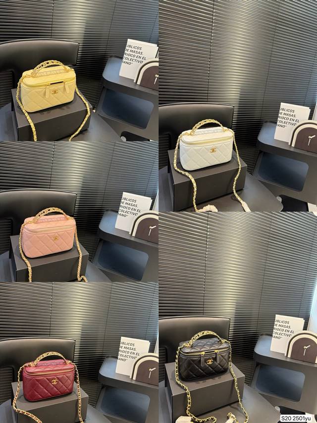 配折叠盒子 香奈儿化妆包 我觉得吧 每个爱化妆的妹子都应该有个化妆包 出门拿上就可以走 里面装上我们最常用的化妆品 再也没有出门忘带口红的烦恼啦 尺寸 17 1