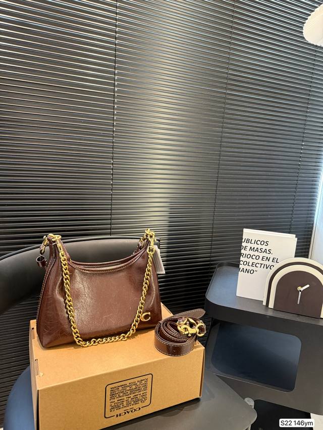 小号 配盒子 蔻驰腋下 新品Juliet腋下包辣妹风也太酷啦 coach四月新品太好看了叭新出的Juliet包型好好背呀~真的太酷了家人们 尺寸 25 15 货