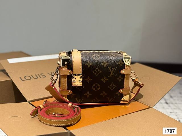 配盒 迷你 size 18*12.5Cm 谁还没有一个 l家 Side Trunk Mini呀 秀款的小号 真的绝美小个子必须冲起来 超级洋气 Upupup 谷