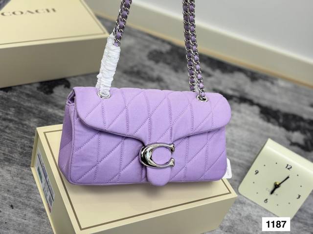 礼盒 coach All Black链条 Otabby 系列新款 coach 链条 包包天花板来啦~ 暗黑系高级感拉满的全黑金属扣 金属链条 名 甜酷女孩一定不