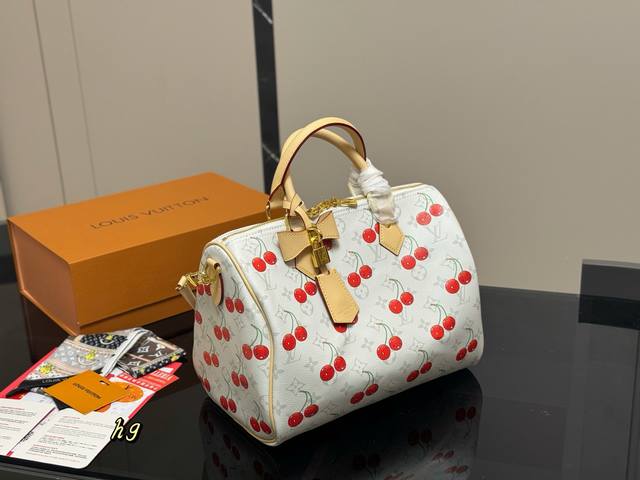 无盒 尺寸 30Cm lv Keepall 新品枕头包 原版配牛皮 简直长在我的心头 男女同款 男盆友的新包