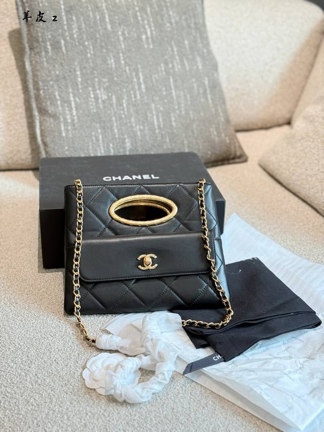 chanel24B包Clutch晚宴包 chanel 24B包王Clutch 小香黑金晚宴包 手柄的 格纹像Coco Crush更古法的质感 非常特别的一只 精