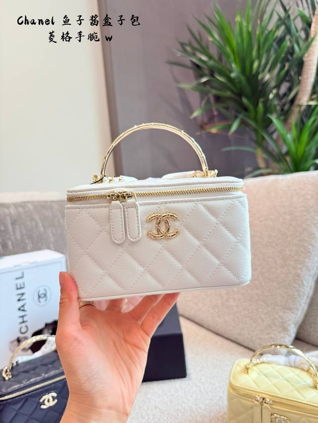菱格手腕 全网醉新的一只香奈儿25S手柄Coco Crush全新Chanel香奈儿25Scococrush手柄化妆盒来袭这只Chanel 25S Coco Cr