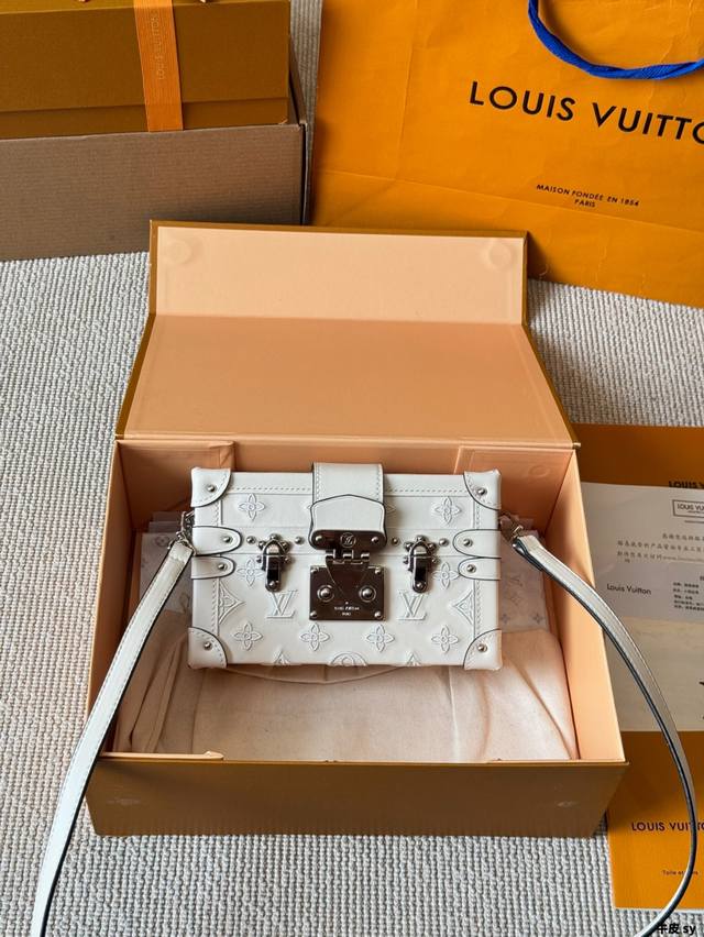 lv petite Malle 盒子包 老花硬盒子斜挎包 好看又百搭 凹造型必备 尺寸 20.0X 12.5X 5.0Cm 满足日常出门需求 硬盒子真的很香啊