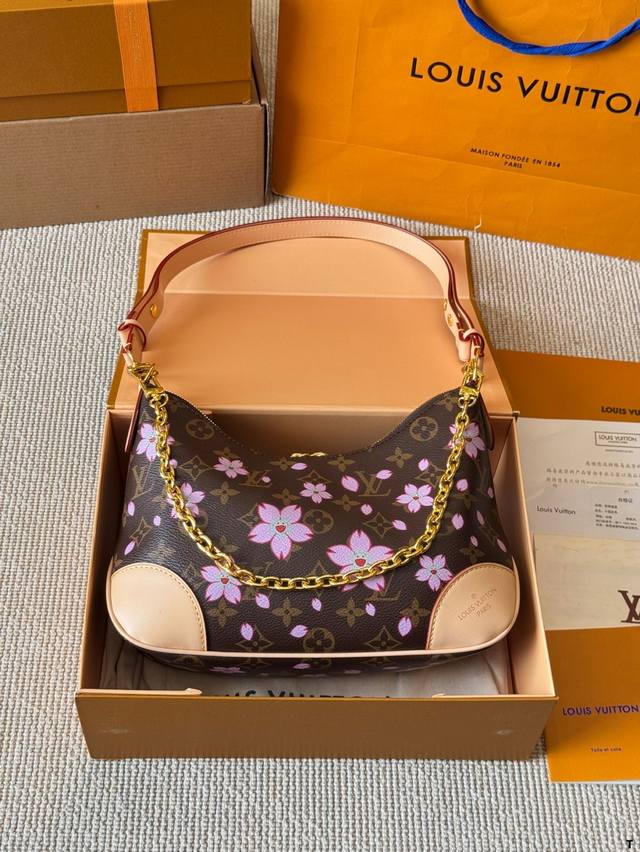 lv Louis Vuitton 村上隆樱花系列 Diane法棍包 lv法棍Diane绝绝子 上身复古又舒服 设计灵感来自于中古包Sologne 两条肩带 手拿