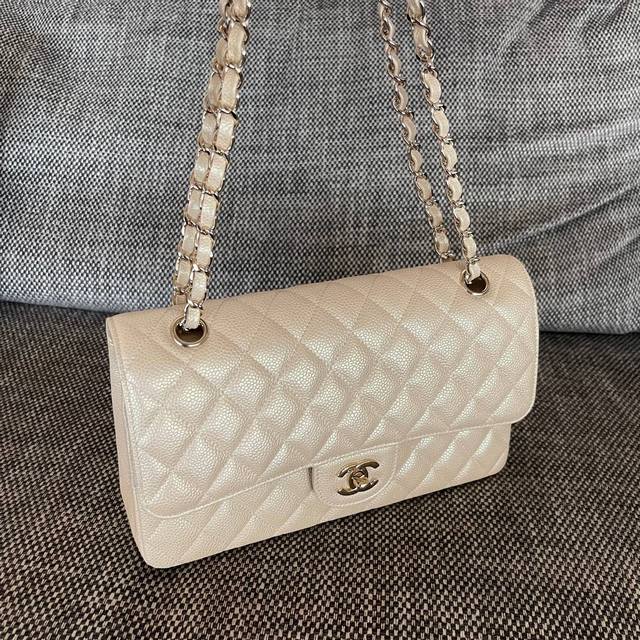 Chanel Vintage Cf 杏色珠光牛皮 尺寸:25.5X15.5X6.5Cm