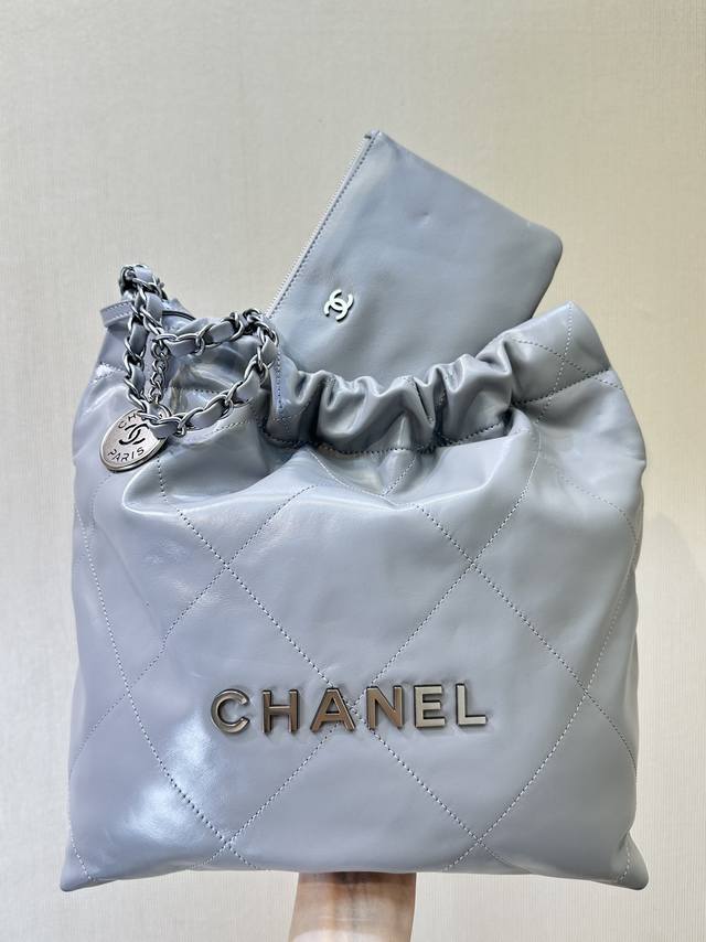 小香 3260 3261 包内还有个子母包，零钱包、装卡呀啥的，方便