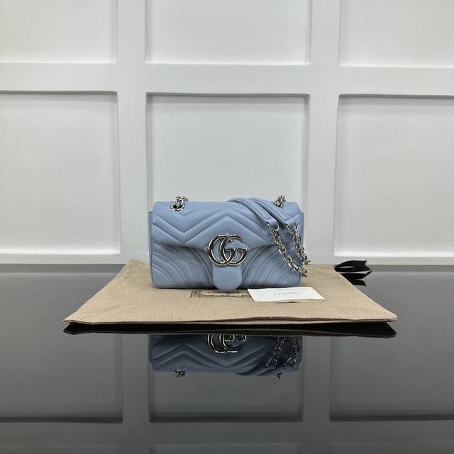 Gucci新款专柜品质，顶级原单货 原厂皮，原厂五金、实物实拍，款号：837280浅蓝 羊皮 尺寸：W22Xh12.5Xd6Cm，