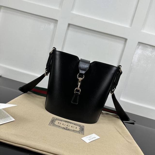 Gucci新专款柜品质,顶级原单货,原厂皮,原厂五金、实物实拍,款号:782908克皮 尺寸:W18.5Xh20.5Xd12.5Cm, Gucci新专款柜品质,顶级原单货,原厂皮,原厂五金、实物实拍,款号:782908克皮 尺寸:W18.5Xh20.5Xd12.5Cm,