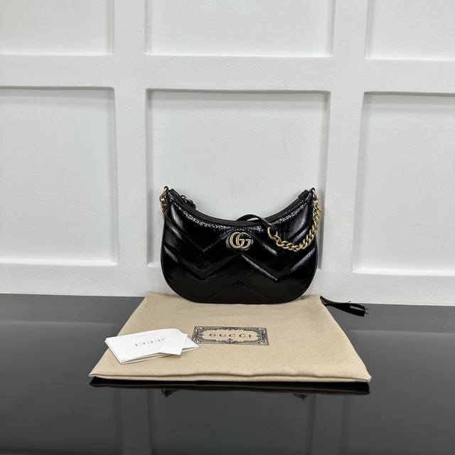 Gucci新款专柜品质,顶级原单货,原厂皮、原厂五金 实物实拍,款号:777263克漆皮 尺寸:W26Xh17Xd4Cm, Gucci新款专柜品质,顶级原单货,原厂皮、原厂五金 实物实拍,款号:777263克漆皮 尺寸:W26Xh17Xd4Cm,