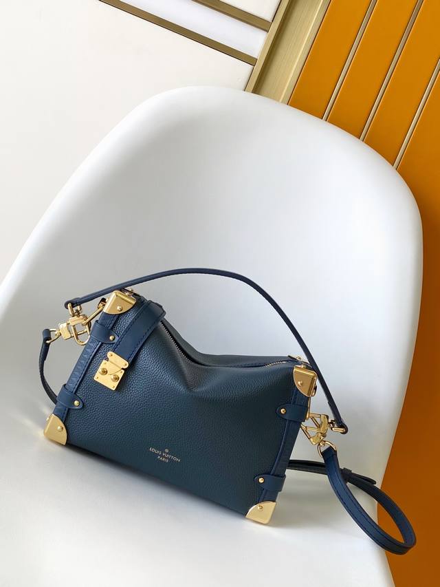 M15226 21X14X6 Side Trunk 全皮盒子包 M15226 21X14X6 Side Trunk 全皮盒子包