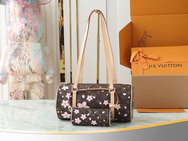 出厂价P 顶级原单 独家实拍 M13097老花 樱花丝印巴比龙圆鼓包 L Papillon手袋 老花 樱花 村上隆 本款Papillon手袋以Monogram涂