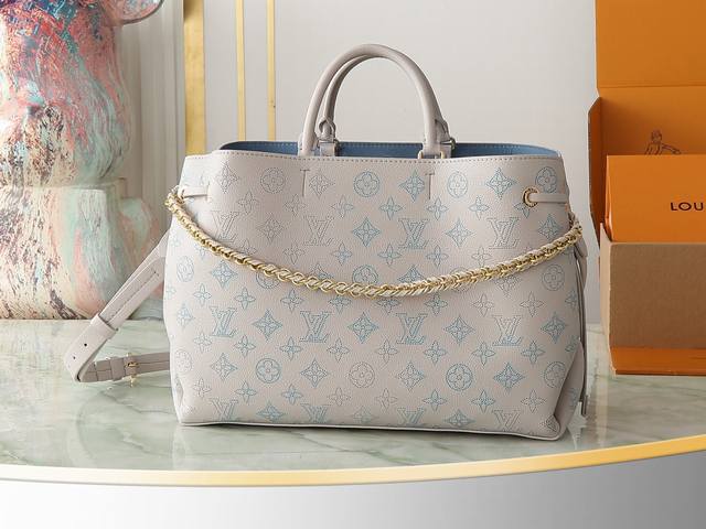 出厂价P 顶级原单 独家实拍 M12127月光女神 全皮购物袋系列 Bella Tote 手袋 M23395 白色渐变 镂空 本款 Ays Bella Tote