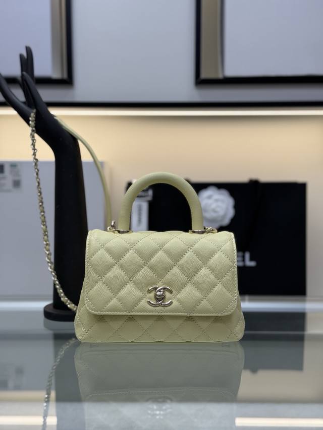 特级版本 Coco Handle 浅灰 浅金 定制原厂细球小牛皮 对版五金 一款成为经典让你爱不释手 适用于任何场合驾驭 品质待您来验证 Size：19Cm 编