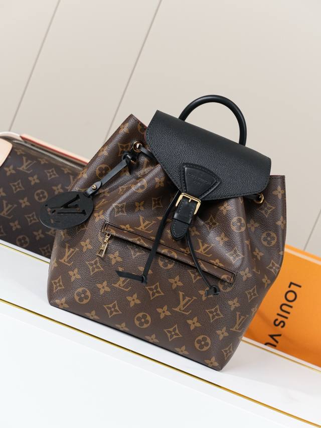 动态163C01芯片 M45515黑 顶级原单 独家背景实拍 全新 Montsouris 小号双肩包取材 Monogram 帆布和牛皮，搭配源自品牌档案的搭扣和