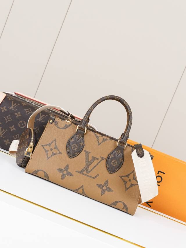 动态芯片 M46653老花 顶级原单 独家背景实拍 本款 Onthego 托特包融合 Giant Monogram 和 Monogram Reverse 帆布，