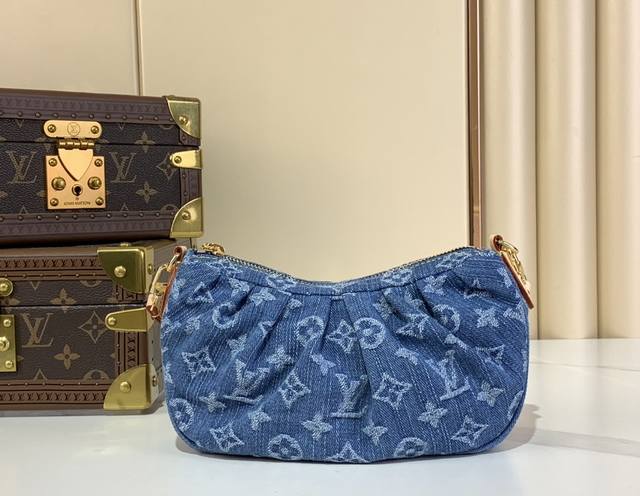 顶级原单复刻独家实拍对版 Pochette Valley 手袋 M13571 牛仔 Pochette Valley 手袋取材 Monogram 棉质丹宁布，搭配
