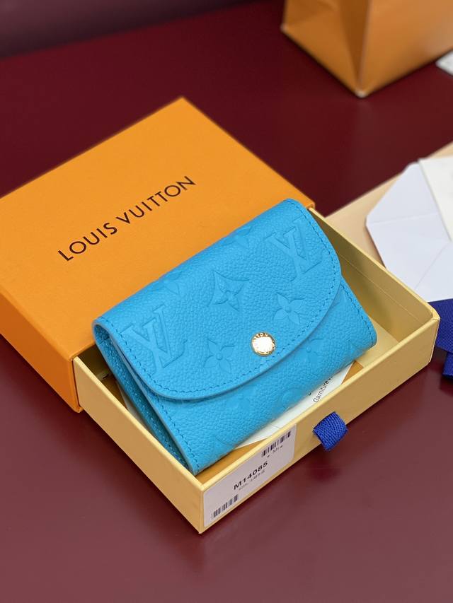 出厂价P M14085湖水蓝！芯片版、這款Rosalie零錢包！Monogram Empreinte皮革製造，以Louis Vuitton X Murakami