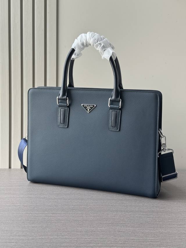 最高版本原厂皮顶级原单配专柜全套包装 顶级专柜老鼠高端狠货2025最新火爆款普拉达双拉链手提公文包大量出货啦,叫嚣专柜货顶级原单货纸上谈兵吹牛皮的咱不会，请让狠