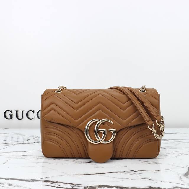 专柜品质，原厂皮，款号838985棕色 内里羊皮 尺寸：宽30.5X高18X侧宽8。现货出货！