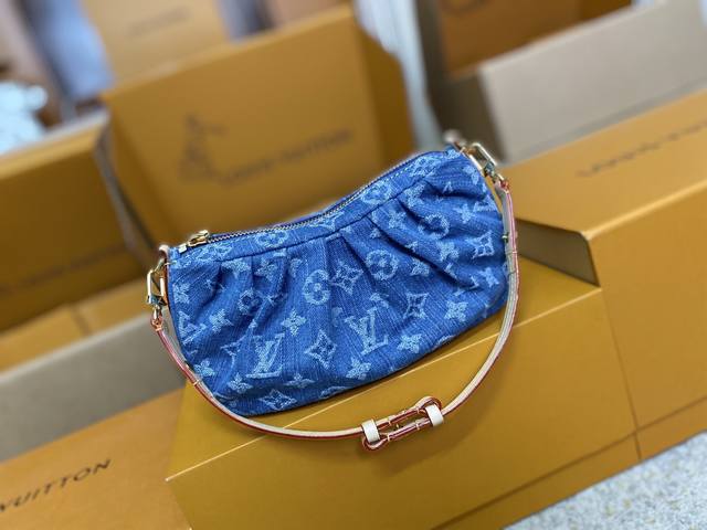 顶级原单 M13571 支持Nxp芯片感应 163动态芯片Pochette Valley 手袋取材 Monogram 棉质丹宁布，搭配撞色牛皮革饰边和耀目金属件