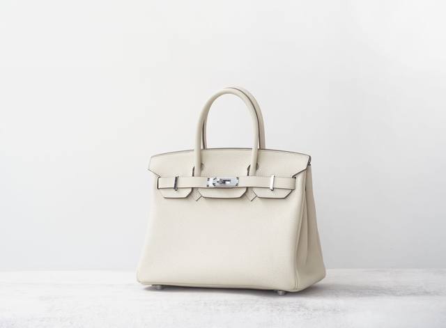 铂金30奶昔白 铂金30奶昔白