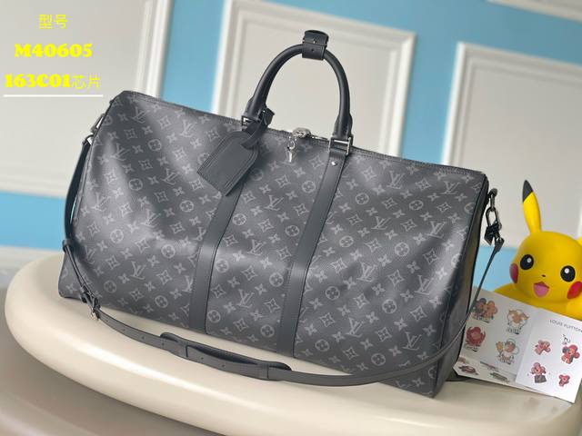 产地 法国163C01芯 型号 M40605 东莞Ar货 五金 采用炉内A级钢材真空厚金电镀全钢 皮质 采用进口化工工艺A级头层牛皮 尺寸 55X31X26Cm