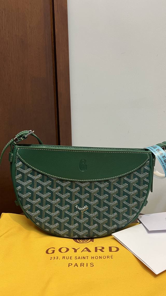 新品 Goyard 戈雅 Hirondelle Y字老花满印拉链开合帆布拼小牛皮燕子包斜挎单肩包男女同款情侣款~原厂皮~配专柜全套包装 尺寸:25×6×17Cm 新品 Goyard 戈雅 Hirondelle Y字老花满印拉链开合帆布拼小牛皮燕子包斜挎单肩包男女同款情侣款~原厂皮~配专柜全套包装 尺寸:25×6×17Cm