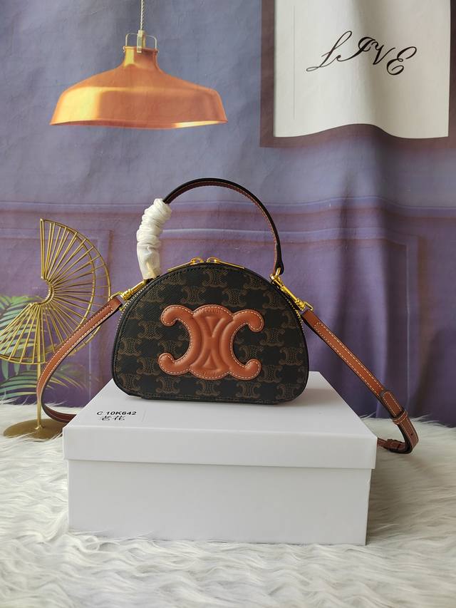 款号10K642老花迷你手袋，标志印花，手提，肩背和斜挎，1个主拉隔层，尺寸18Cm-12.5Cm-6Cm