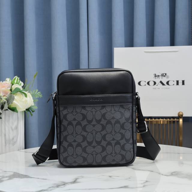 新款 蔻驰 海外传统独特单拉链公文男包原版购入打版 做工精细 原版牛皮+原版五金男神必备秘 特别有面子 成功男士需要更高档的男包高端大气 出差上班必备！款号：8