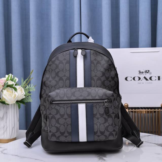 最新款 Coach 2736 正品 双肩休闲背包。进口头层牛皮双层内里设计 双层 双层哦 有可单独装Ipad的内里袋，超实用款潮男最新款 外出旅游百搭款！尺寸：