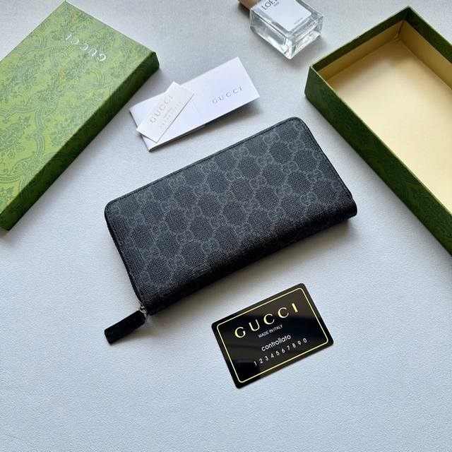 颜色 黑尺寸 21X11古奇新款手包原版头层牛皮，一流手感媲美专柜正品，看细节多卡位大容量，现货供应