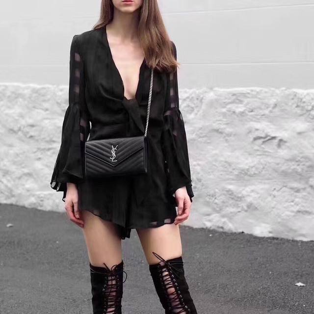 颜色 黑 银扣尺寸 24X14型号 1168Ysl大爆款原版球纹皮多功能单肩包专柜款式做工精细手拿单肩功能强大超美超赞