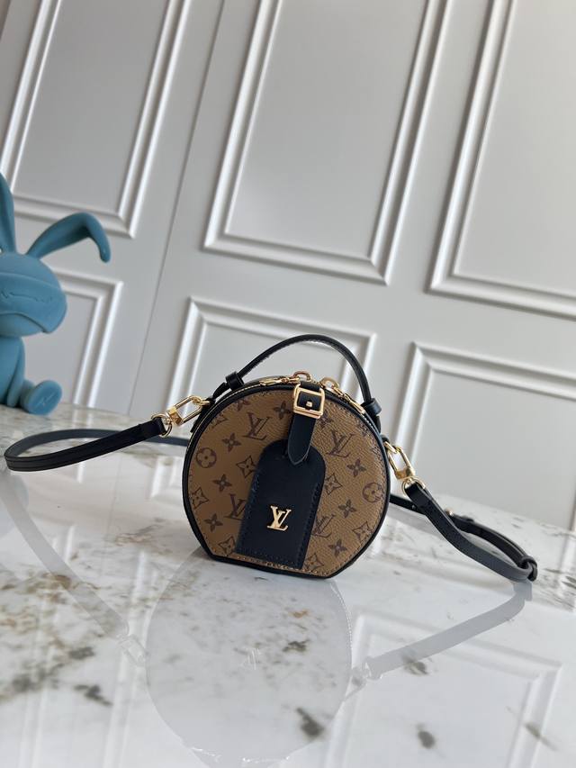 独家背景 动态芯片 顶级原单 M83575老花 M83614黄花 本款 Mini Bote Chapeau 手袋采用 Monogram 帆布塑造经典构型，以皮革