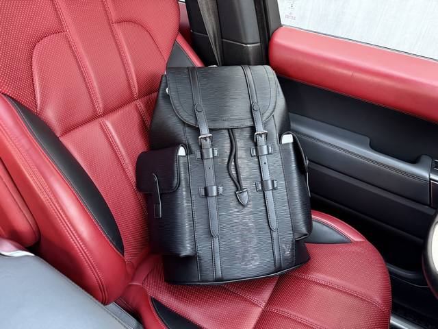 高端货 新款 “ Louis Vuitton”Lv双肩包 路易威登双肩包 M41709 Louis Vuitton Supreme Christopher 纯色