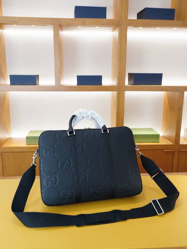 Gucci 古驰 官网同步 高版本 手提斜挎背包 永恒不过时的标志性产品 纯原单小牛皮 顶级五金制作 非市面普通版本 贸易公司订单货 今年最爱的款式 全部实拍