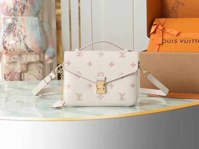 顶级原单 独家实拍 M14977奶油色 全皮邮差包 New MéTis Pouch 邮差包 这个版本的Pochette MéTis Mm展示了House更新的M