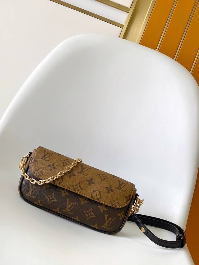 变码芯片163 质量版本升级顶级原单 M81911老花 M26587Wallet On Chain Ivy 手袋取材 Monogram 帆布，灵感源自 2000