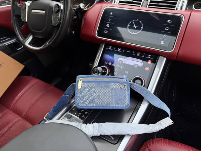 高端货 新款 “Louis Vuitton”Lv单肩包 路易威登单肩 差包 N00210 Louis Vuitton Bosphore 印花设计金色五金件 Da