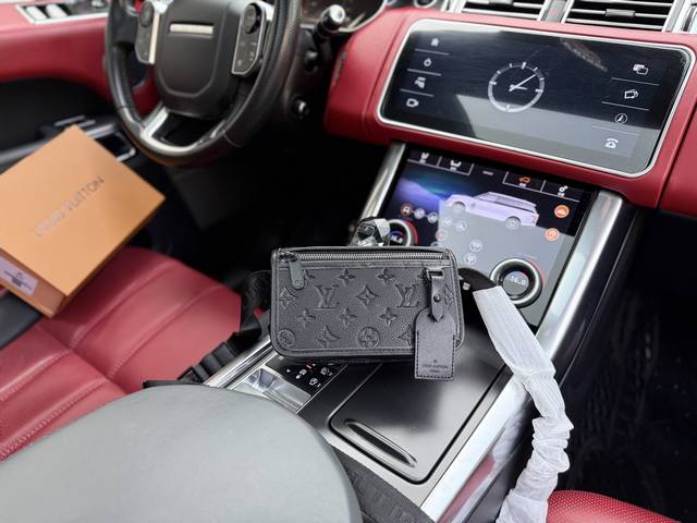 高端货 新款 “Louis Vuitton”Lv单肩包 路易威登单肩 差包 M12599 Louis Vuitton Bosphore 经典老花印花可拆卸腕带