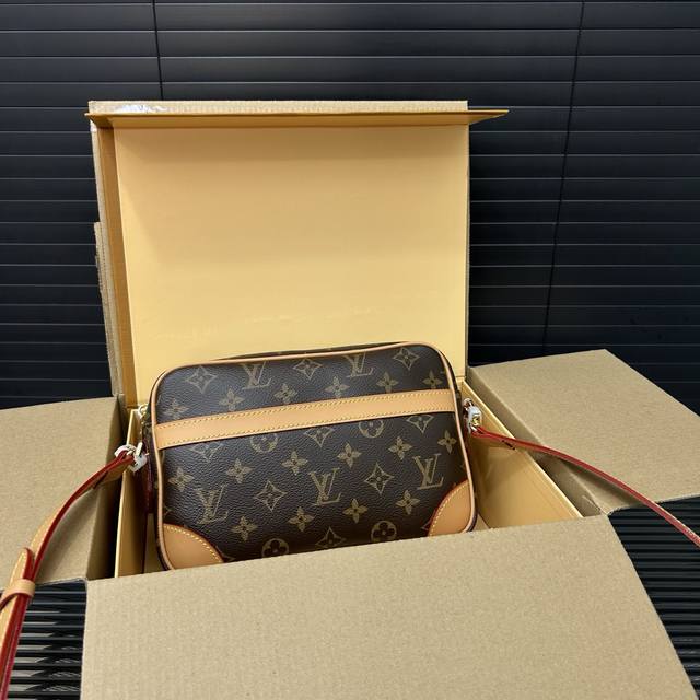 Louisvuitton 路易威登 Vintage相机包Monogram帆布仿古牛皮饰边 单肩包 男女通用斜挎包 实物拍摄 配送飞机礼盒 礼品袋 16 X 26