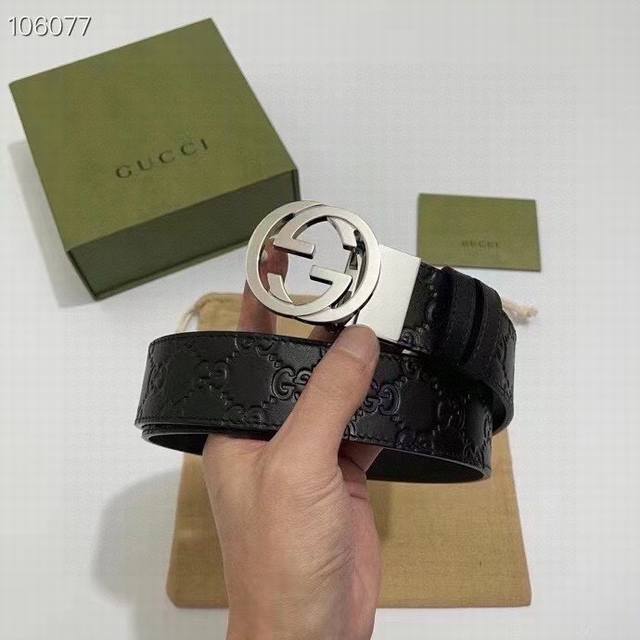 Gucci转动款小牛皮黑色压G花，内衬咖啡头层底，宽3.4Cm 旋转双G扣 双面可用 可裁剪.