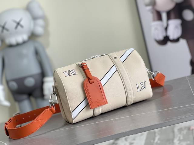 顶级原单 M45757荔枝纹 M57082 M59255 本款 City Keepall 手袋于 秋季绽放新古典主义风尚。Aerogram 细粒面小牛皮革如传统